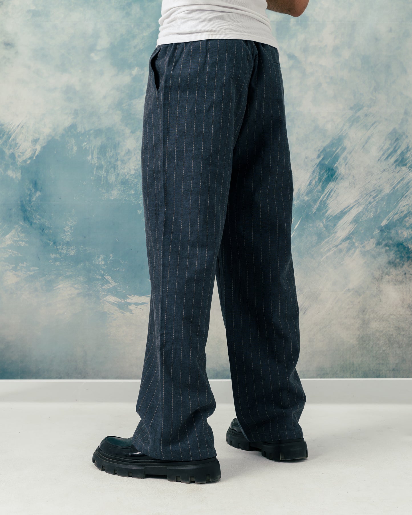 M Navy linen striped pants