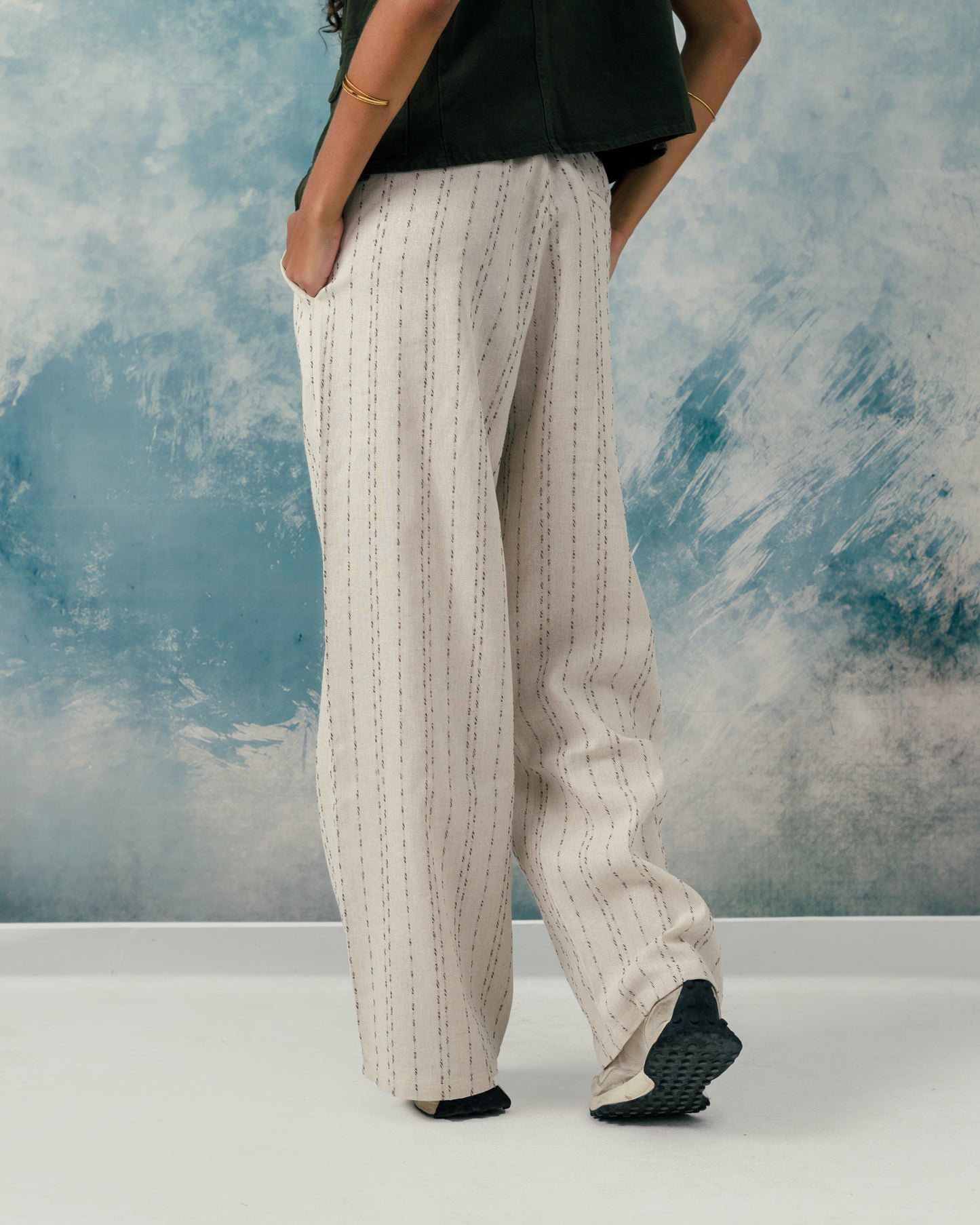 F Stitched beige linen pants